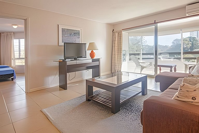 Oceana Suites: Bora-Bora, Punta del Este.