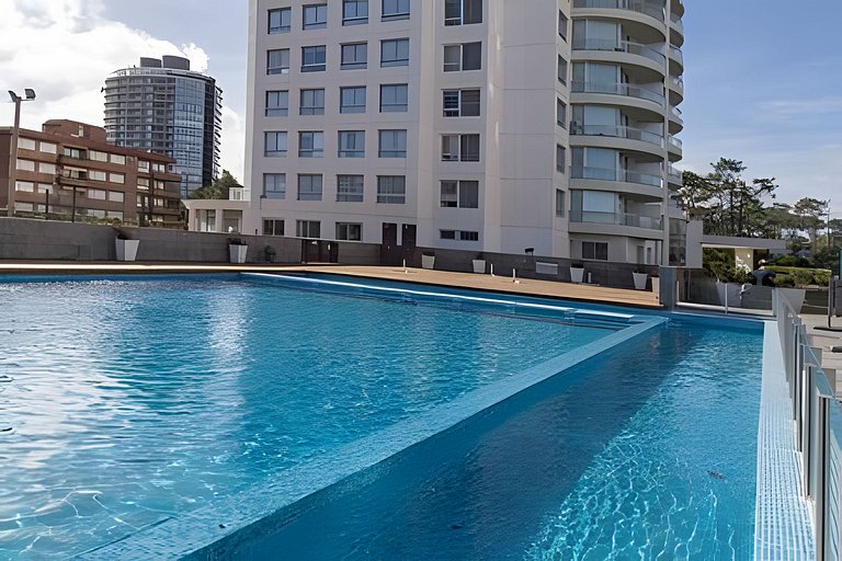 Oceana Suites: Ocean Drive, Punta del Este.