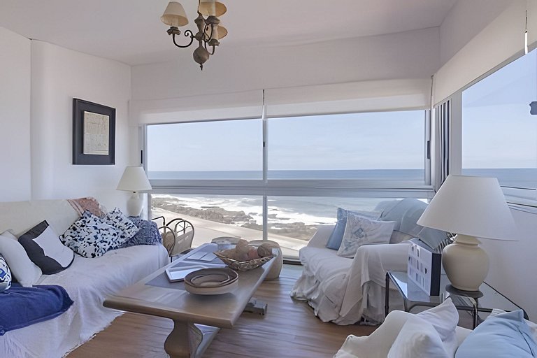 Oceana Suites en L'Hirondelle, vista al mar