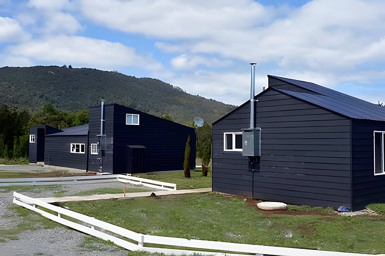 Cabin in a private complex, steps from the sea, Curanipe.