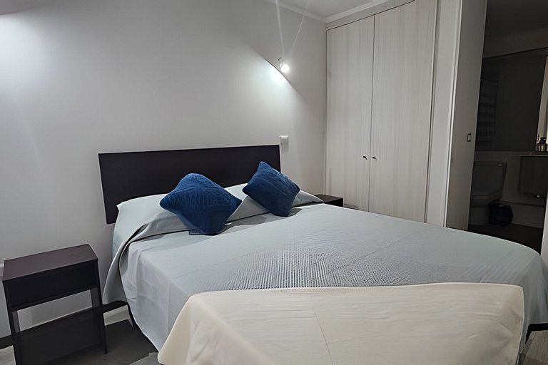 Cozy Apartment with Parking