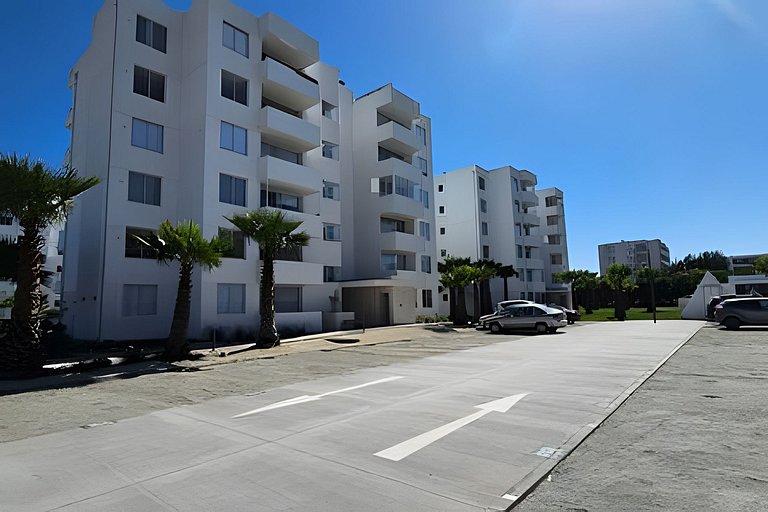 Apartment minutes from Faro Monumental, La Serena.