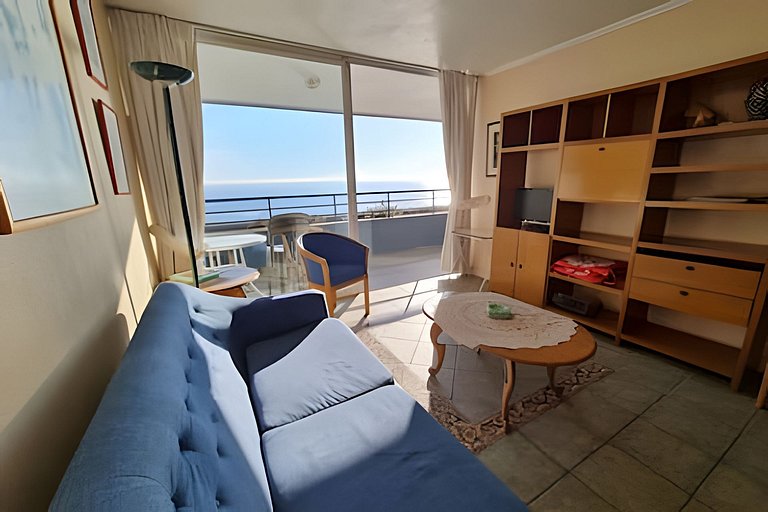 Apartment with pool and sports courts, in front of Playa Coc