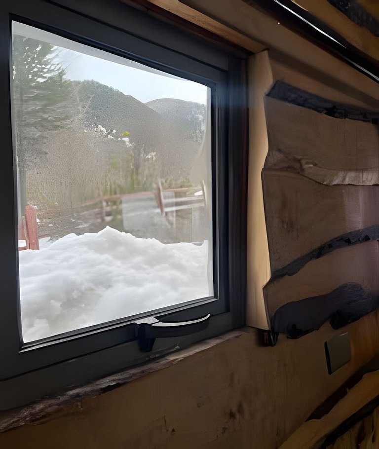 Room in "Volkano", mountain center, Corralco.