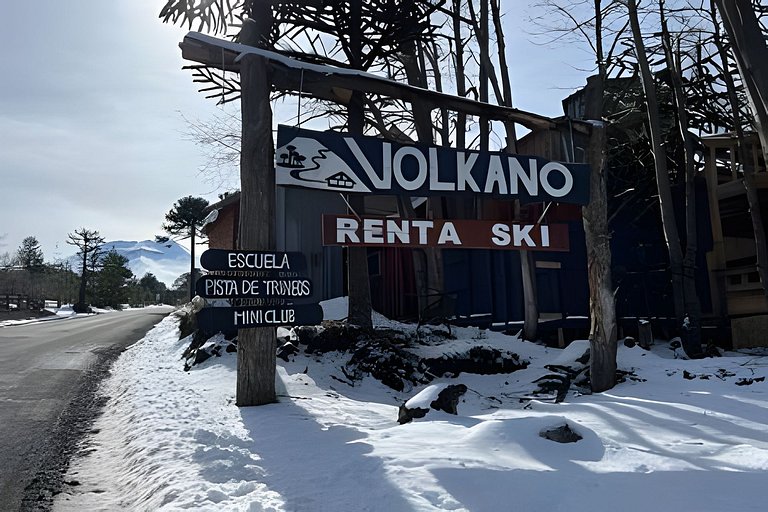 Room in "Volkano", mountain center, Corralco.