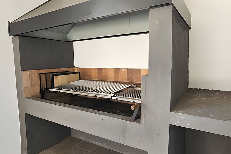 Comfortable apartment with parking and pool