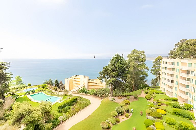 Oceana Suites: Bahía Pelícanos, Horcón.