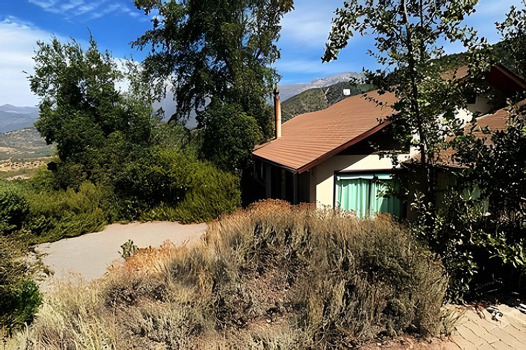 Incrível casa em Bosques de Aculeo.