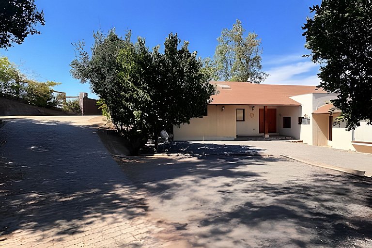 Incrível casa em Bosques de Aculeo.