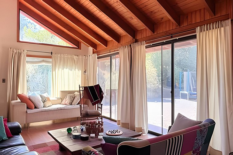 Incredible house in Bosques de Aculeo.