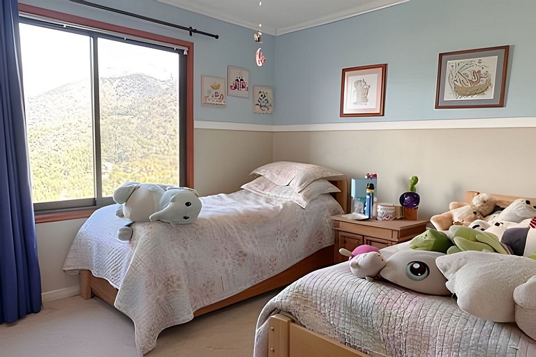 Incrível casa em Bosques de Aculeo.