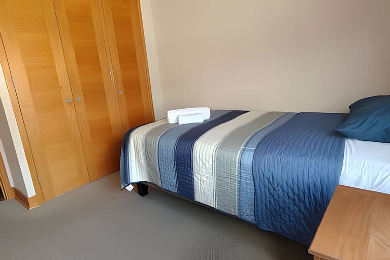 Apartamento amplo e moderno de frente para o mar