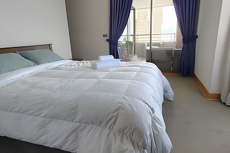 Apartamento amplo e moderno de frente para o mar