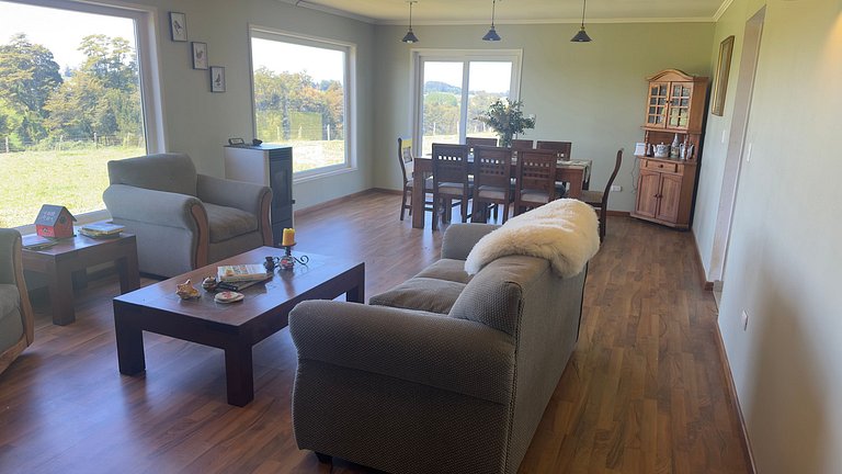 Incredible rural house with green areas, Puerto Varas.