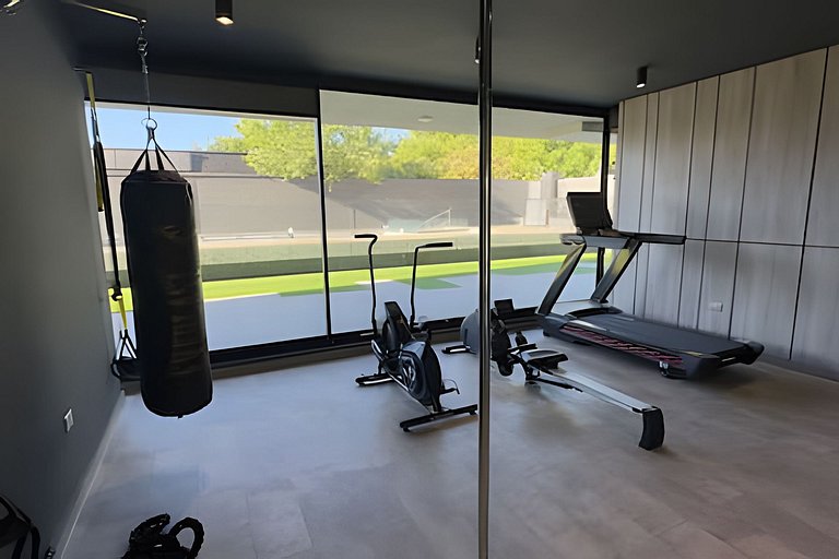 Oceana Suites: Prisma Serena, Los Ángeles.