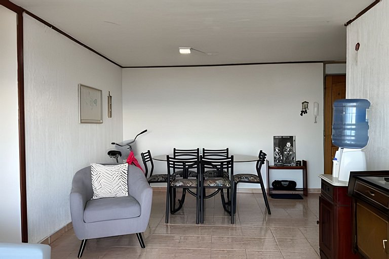 Apartment with ocean view, steps from Muelle Barón.