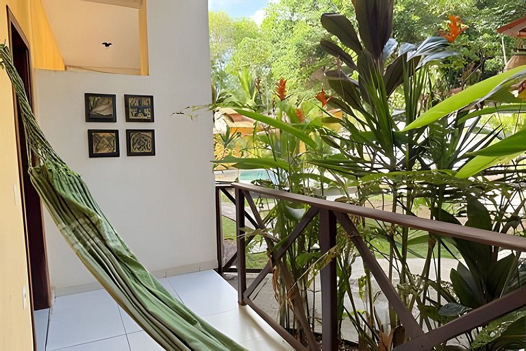 Guesthouse with a pool and green areas, Pipa.