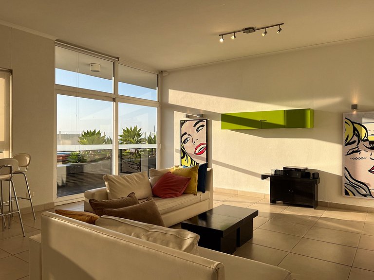 Apartamento com vista para o mar em Costa de Montemar.