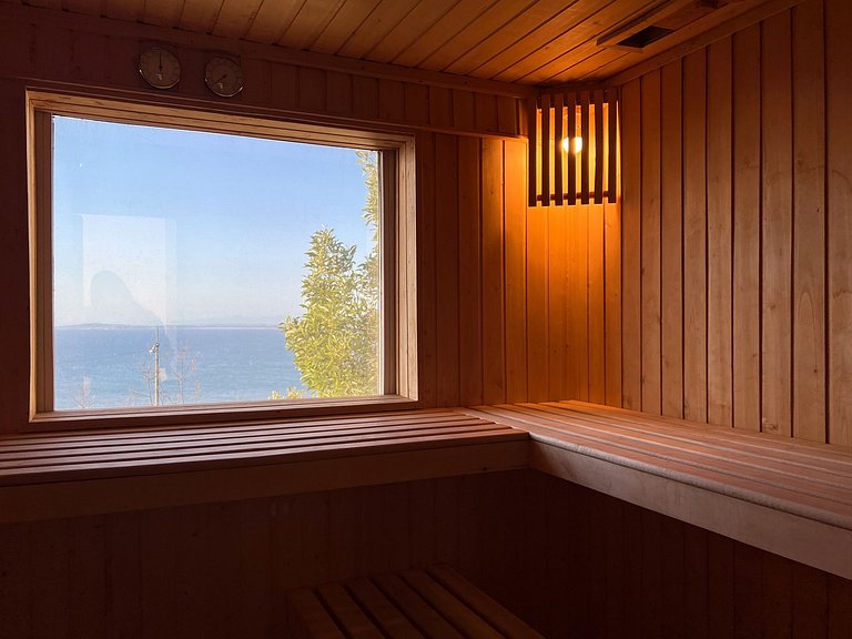 Apartamento com vista para o mar em Costa de Montemar.