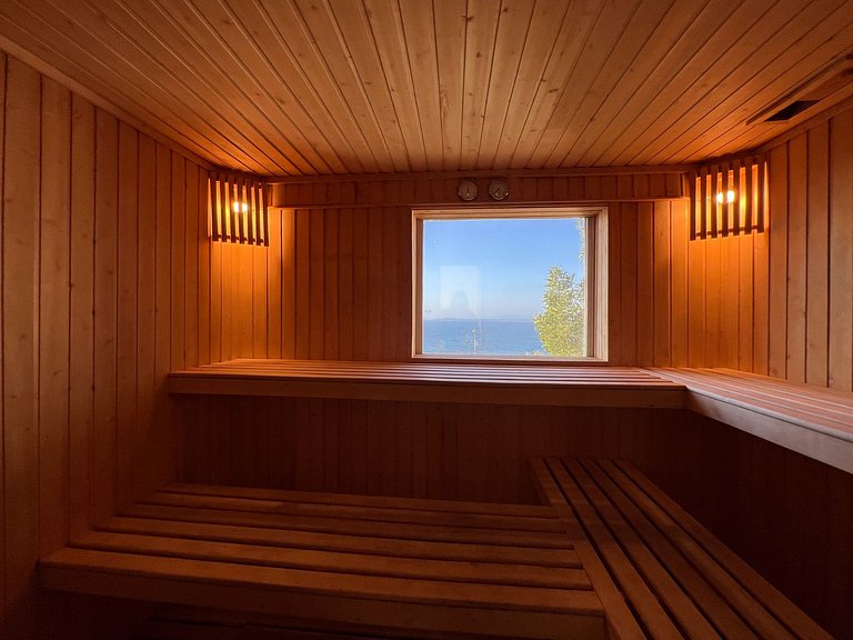 Apartamento com vista para o mar em Costa de Montemar.