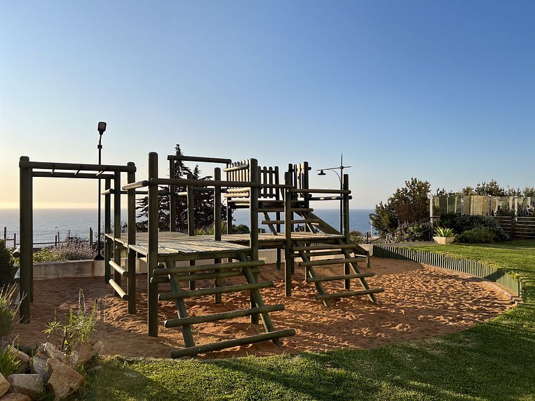 Apartamento com vista para o mar em Costa de Montemar.