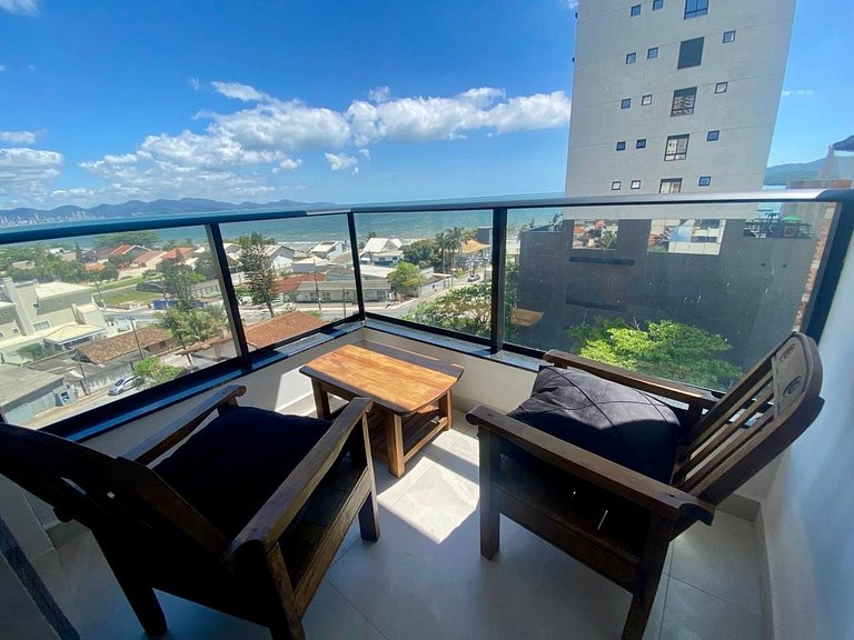 Apartment with a sea view, Porto Belo.