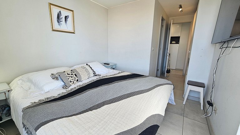 Apartment with ocean view, steps from the Dunes of Concón.