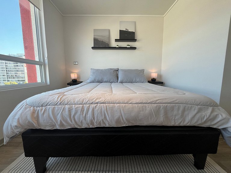 Incredible apartment minutes from Estadio Nacional.