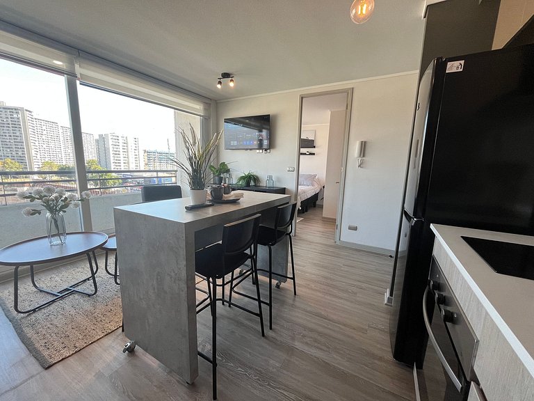 Incrível apartamento a minutos do Estádio Nacional.