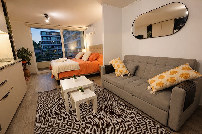 Apartment minutes from Movistar Arena, Santiago Centro.