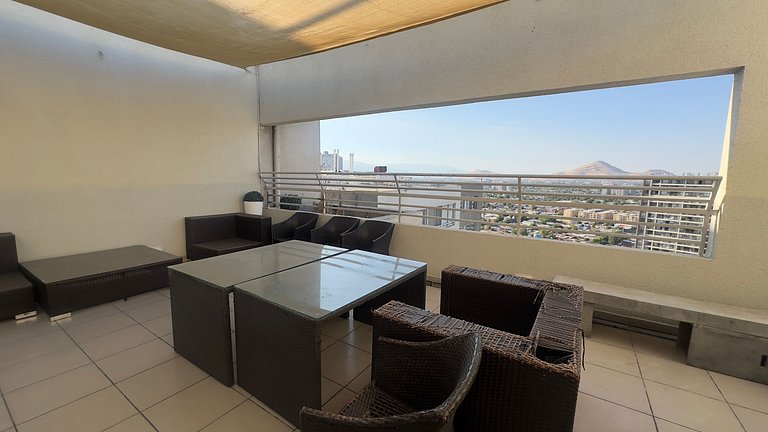 Oceana Suites: Raíces, Estación Central.