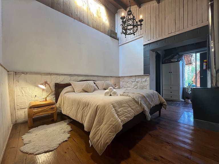 Amplia casa con piscina y tinaja, Cajón del Maipo.