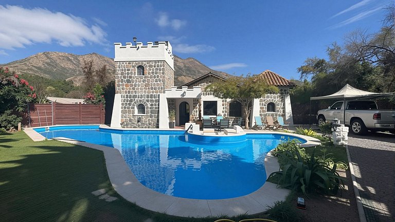 Casa ampla com piscina e banheira de hidromassagem, Cajón de