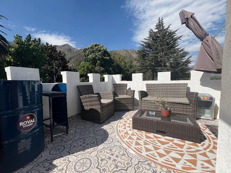 Amplia casa con piscina y tinaja, Cajón del Maipo.