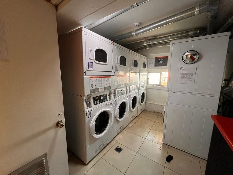 Studio apartment steps from Parque Almagro Metro.