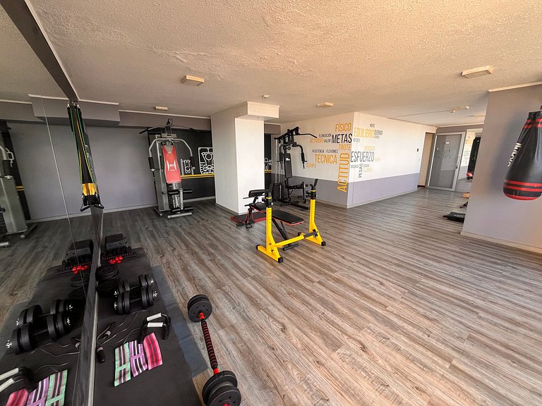 Studio apartment steps from Parque Almagro Metro.