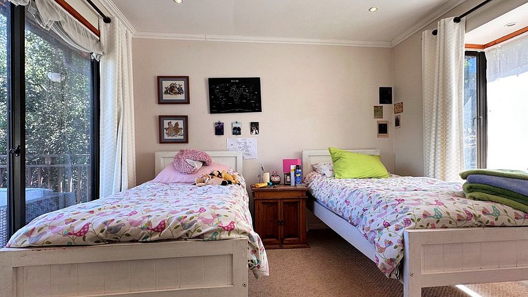 Incredible house in Bosques de Aculeo.