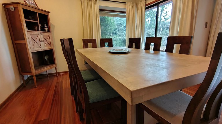 Incrível casa em Bosques de Aculeo.