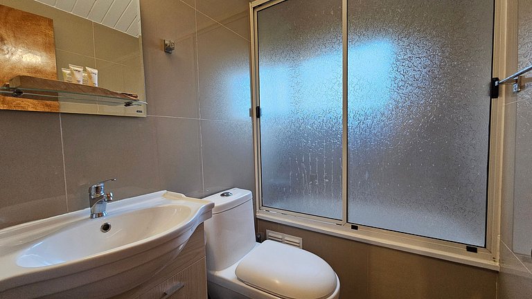 Cabana em complexo privado, a passos do mar, Curanipe.