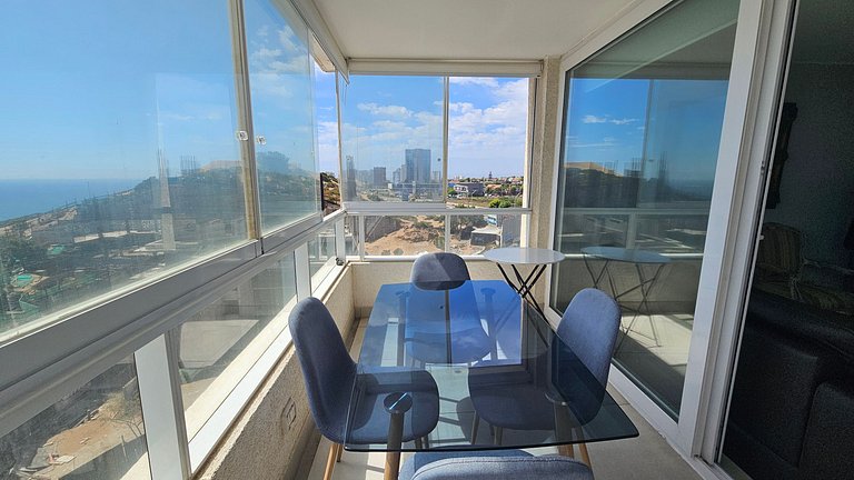 Apartment with ocean view, steps from the Dunes of Concón.