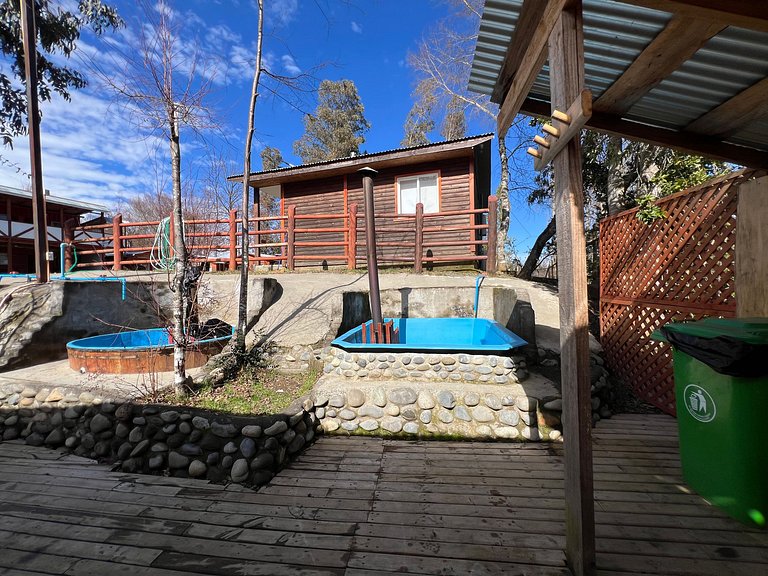 Family cabin with hot tub in Licanray.