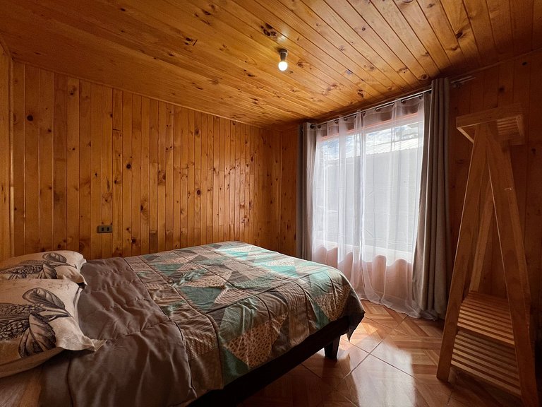 Family cabin with hot tub in Licanray.