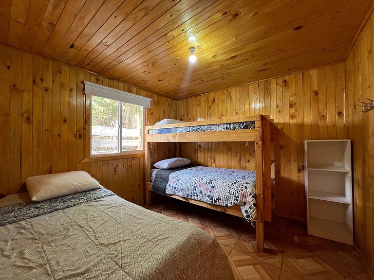 Cabaña familiar con tinaja en Licanray.