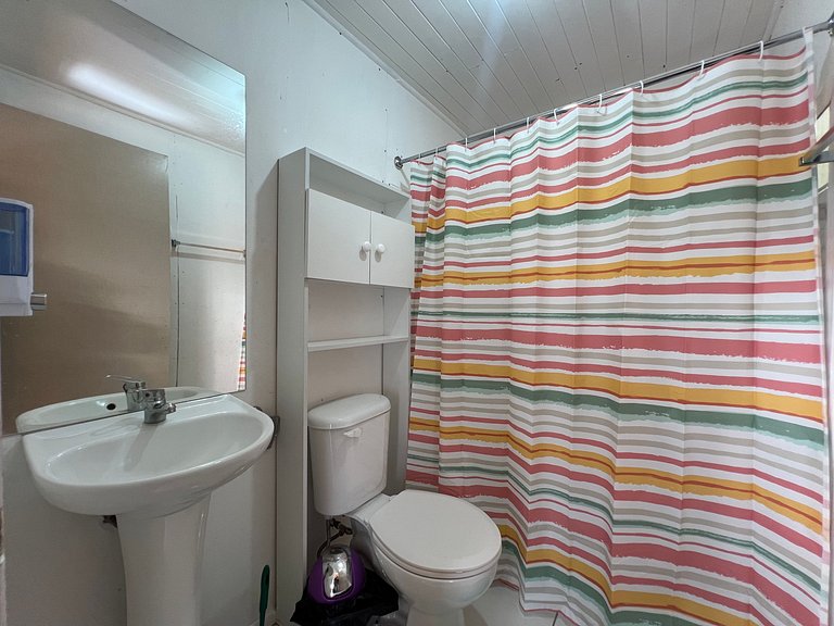 Cabana com tina de água quente em complexo privado, Licanray