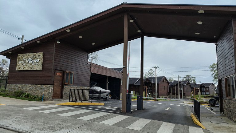 Moderna y Amplia casa Familiar en Pucón