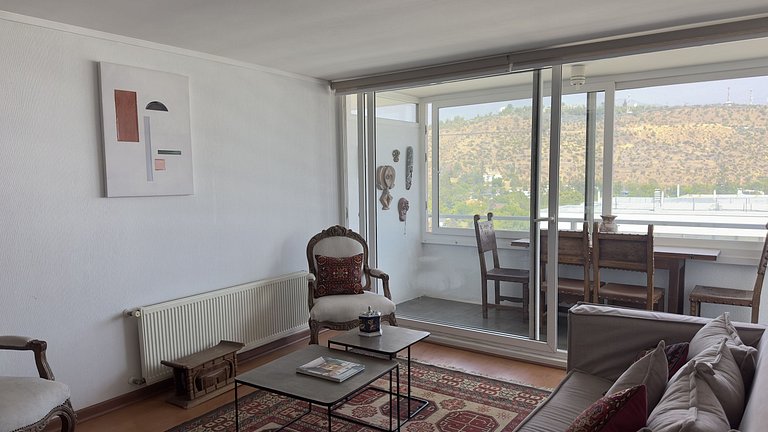 Apartment steps from Mall Alto Las Condes.