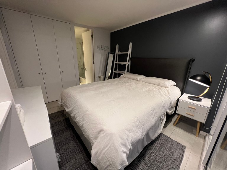 Apartment with parking minutes from Parque Araucano.