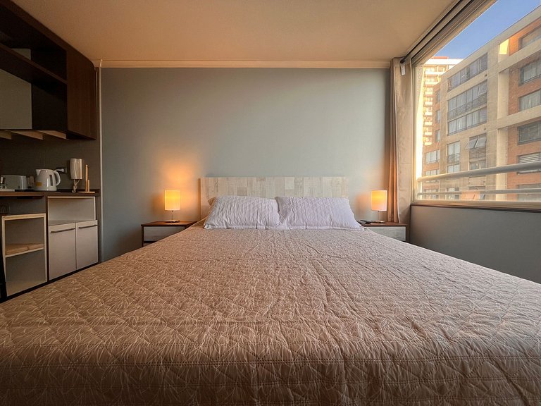 Apartment minutes from Santa Isabel Metro.