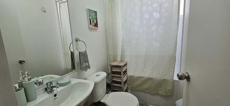 Apartamento confortável com estacionamento e piscina