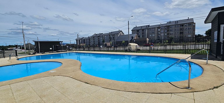 Comfortable apartment with parking and pool